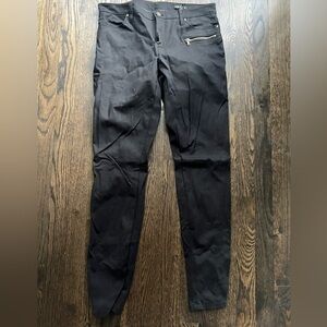 Club Monaco women’s slim fit black pants with edgy zippered pocket detail